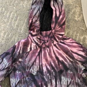 Volcom Pink and Black Tie-Dye Snowboarding/Ski Jacket